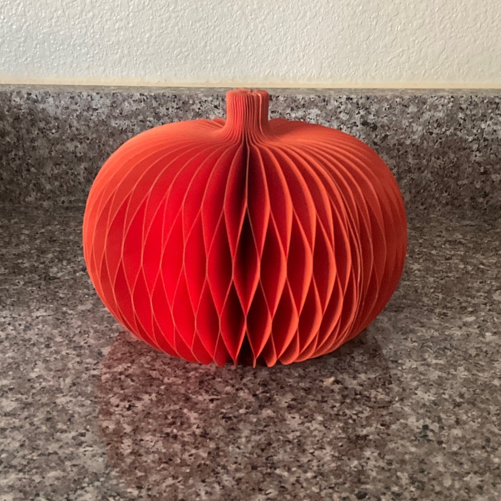 🎃 Set of (6) West Elm Paper Accordian Pumpkin Decor